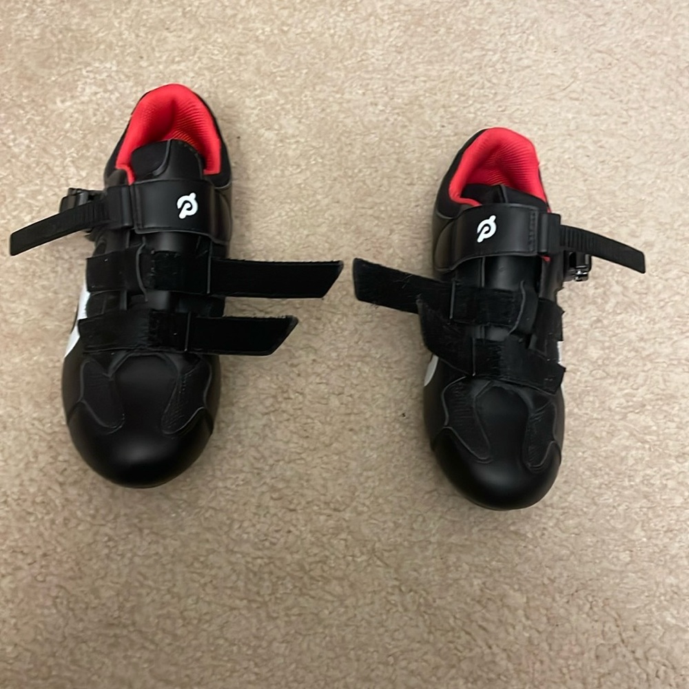Peloton women’s cycling shoes
